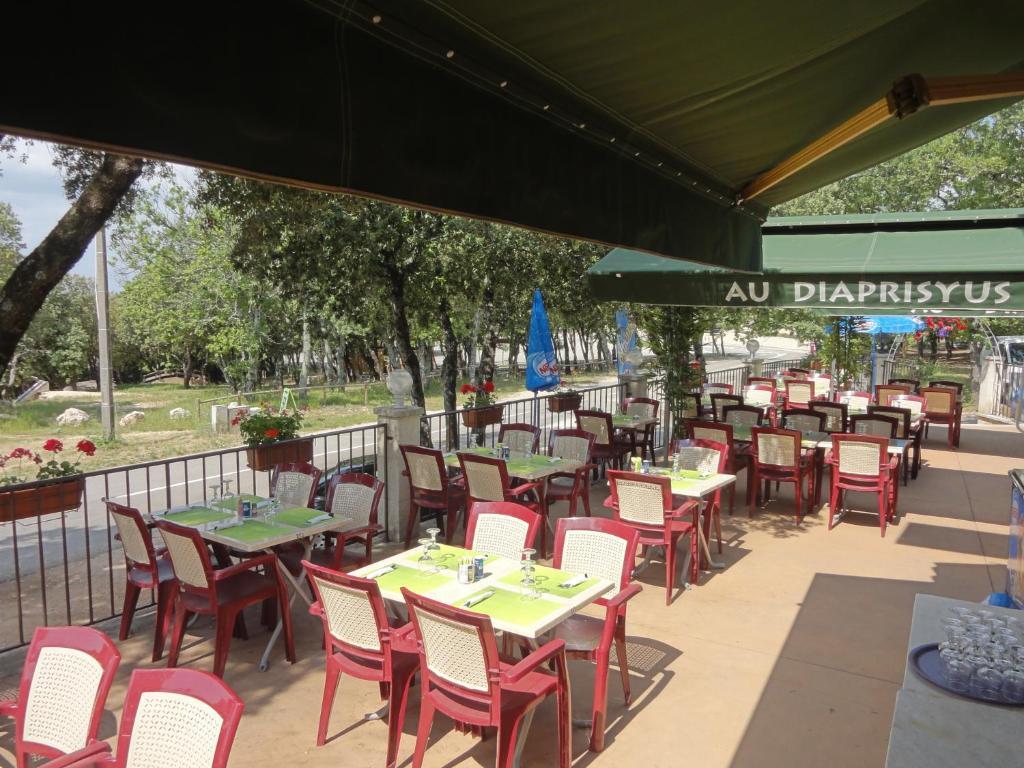 Отель Terrasses De L'Aven Orgnac-l'Aven Экстерьер фото